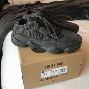 YEEZY 500
